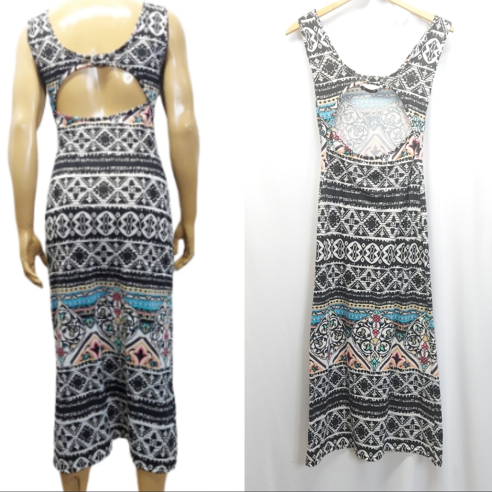 Blue Star Abstract Print Open Back Maxi Dress - Picture 3 of 10